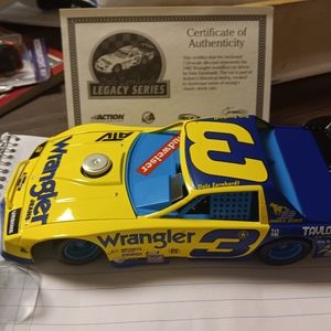 NASCAR 1:24 Scale stock car Limited Edition Adult Collectible